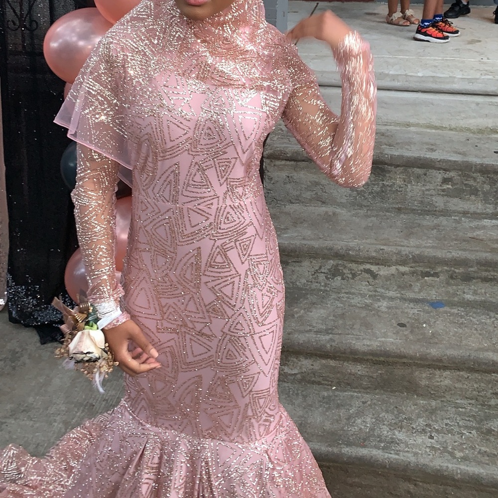 Prom Dress - Picture 2 of 7